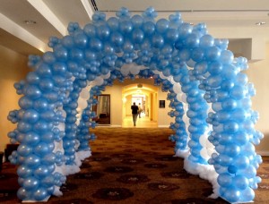 Snowflake-Balloon-Tunnel   